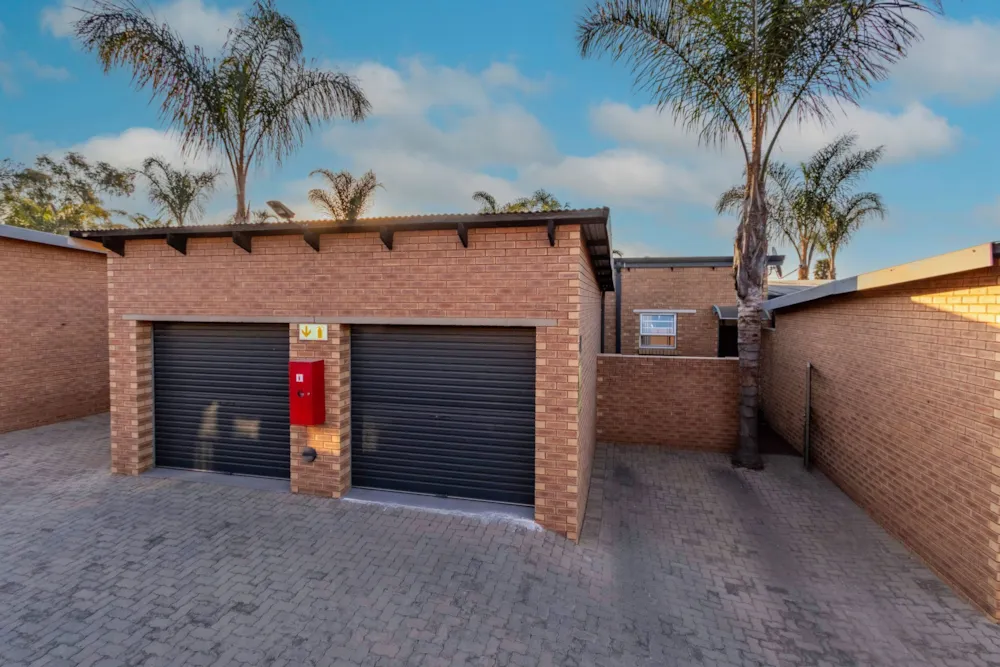 Townhouse sold in Glen Marais - KTP1732587 Townhouse sold in Glen Marais - KTP1732587