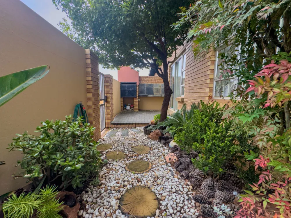 Townhouse sold in Glen Marais - KTP1732587 Townhouse sold in Glen Marais - KTP1732587