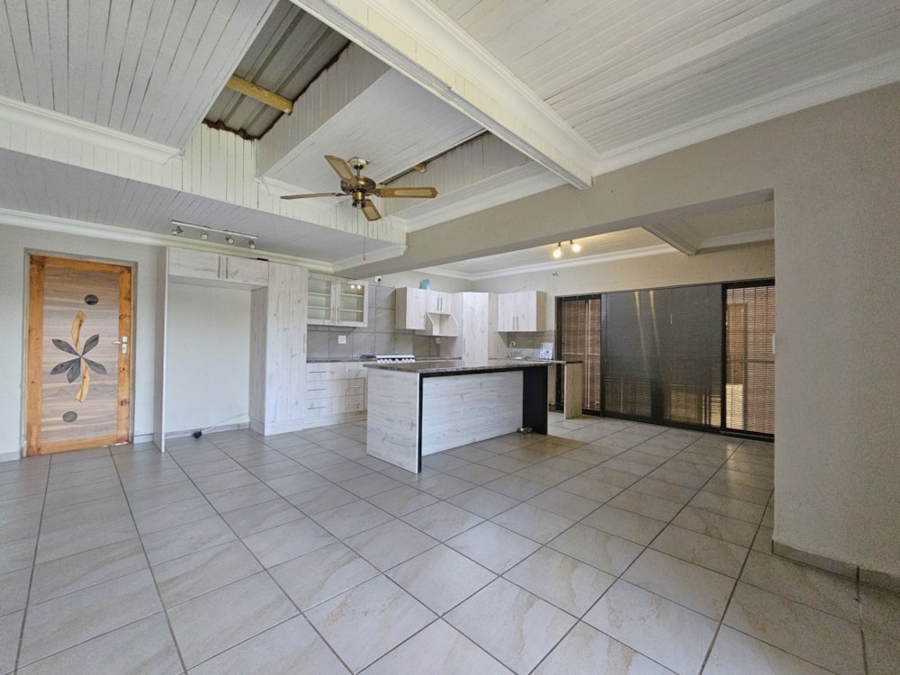 Single-storey house for sale in Rensburg - 1SP1732396