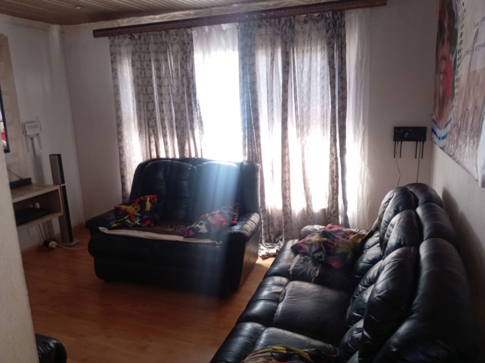 House for sale in Sebokeng Zone 10 - 1VT1732387