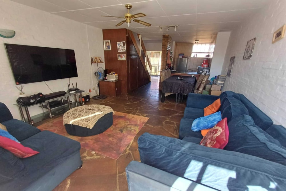 Townhouse to rent in Lyttelton Manor - CNL1732414