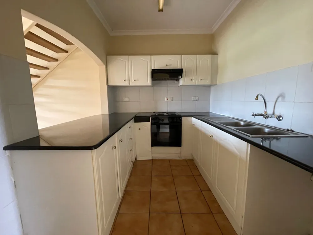 Apartment let in Phakalane, Botswana - 3BO1732486