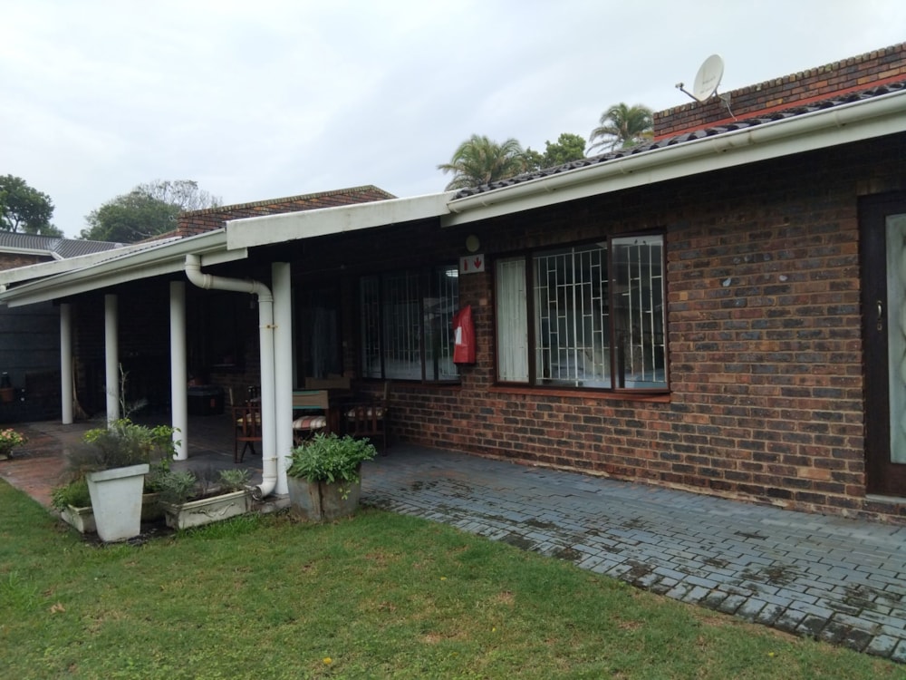 Security complex home for sale in Pennington - 1SI1732512