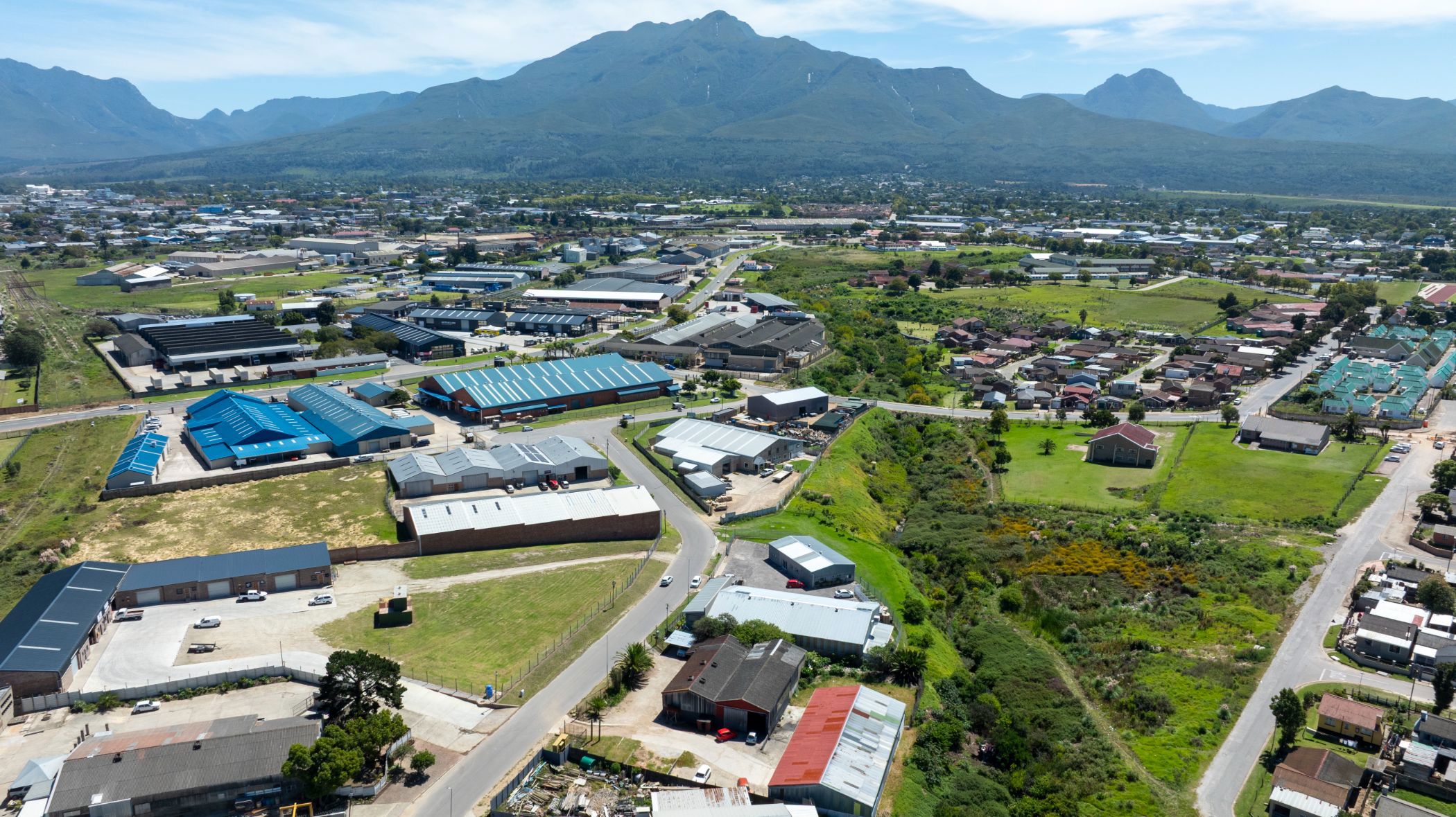 Commercial Building for sale in George Industria - GEO1732511