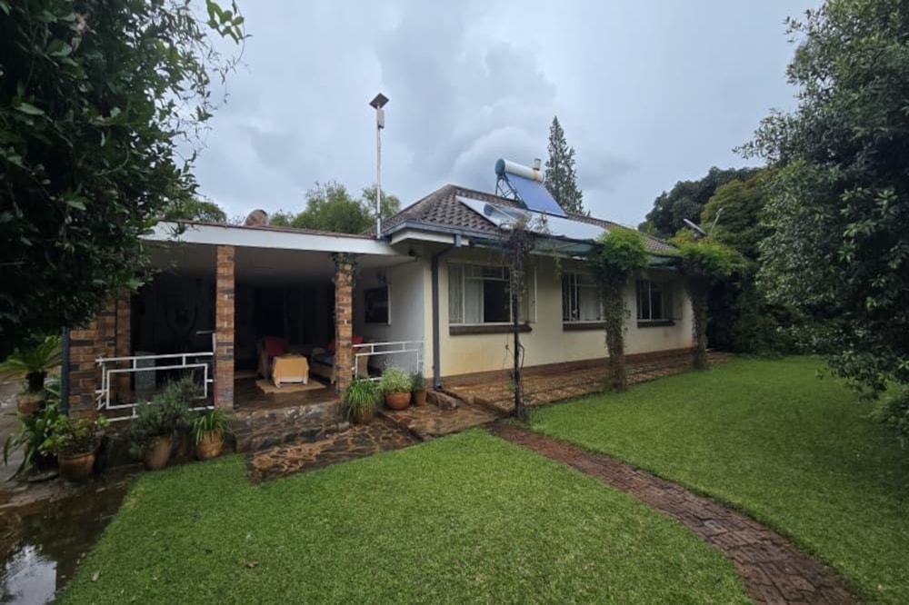 House for sale in Matsheumhlope, Bulawayo, Zimbabwe - 3ZB1732589