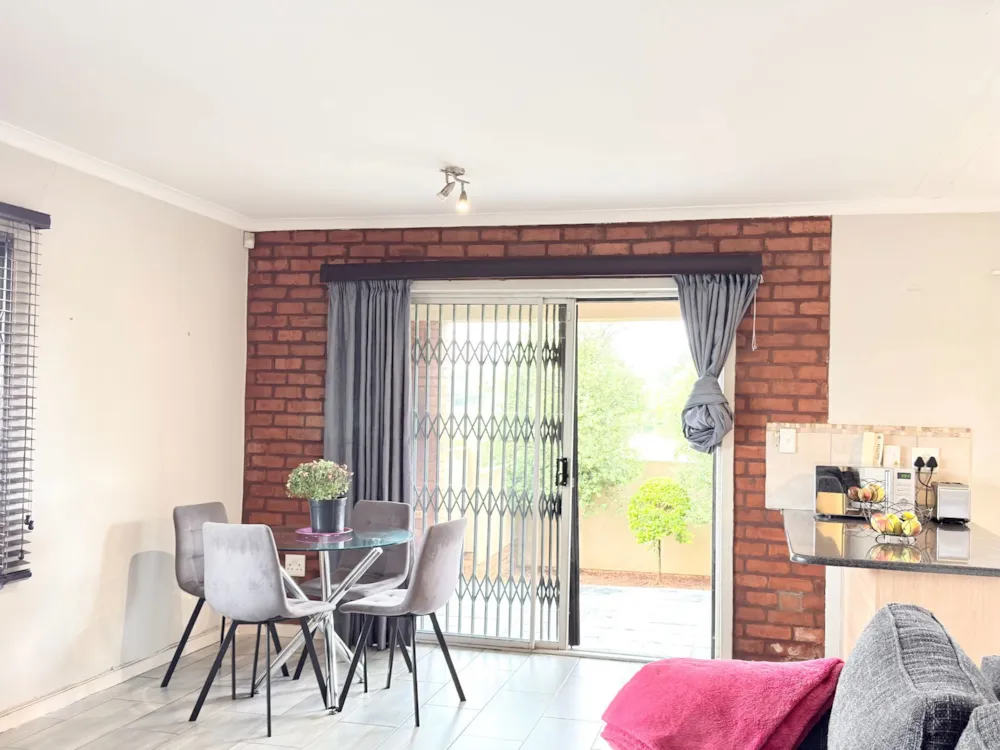 Townhouse let in Dainfern Area - FYL1732736 Townhouse let in Dainfern Area - FYL1732736