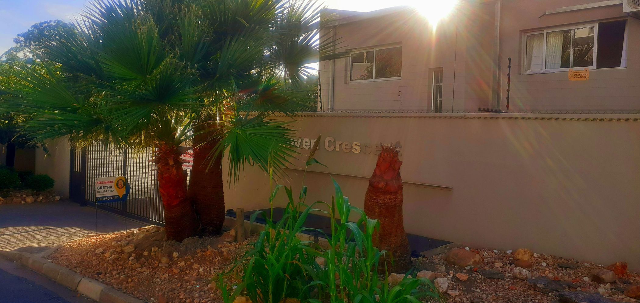 Apartment for sale in Eros, Namibia - 3NM1732660
