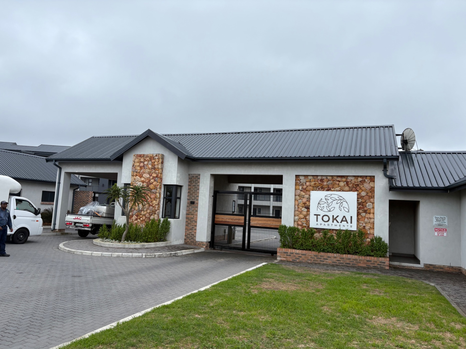 Apartment to rent in Pinelands, Fairview - 1PLZ1732969