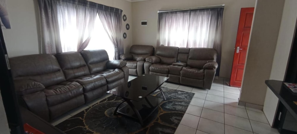 House to rent in Crystal Park - ENL1732746