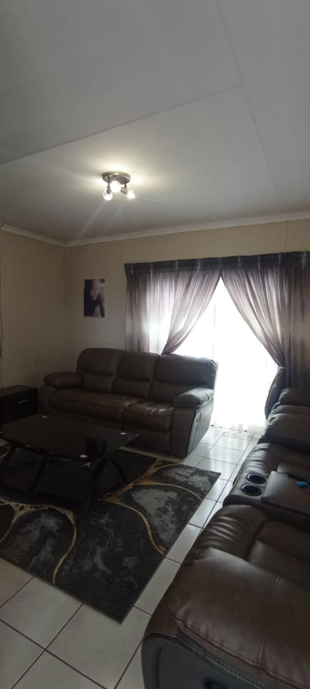 House to rent in Crystal Park - ENL1732746