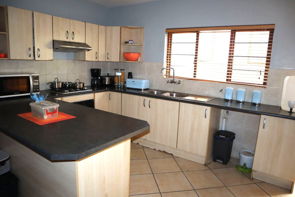 Townhouse for sale in Kingsview - 1WR1732792