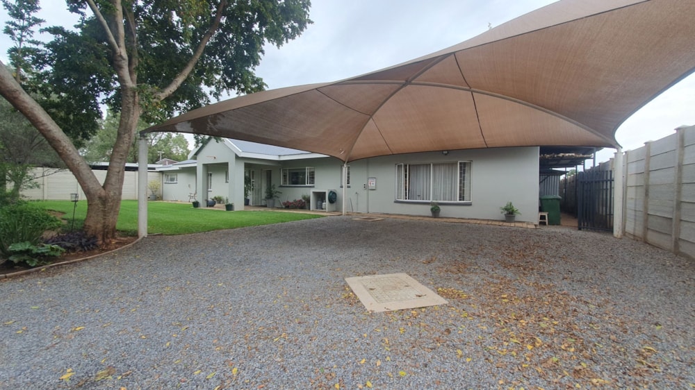 House for sale in Meyerton Central - 1VT1732797 House for sale in Meyerton Central - 1VT1732797