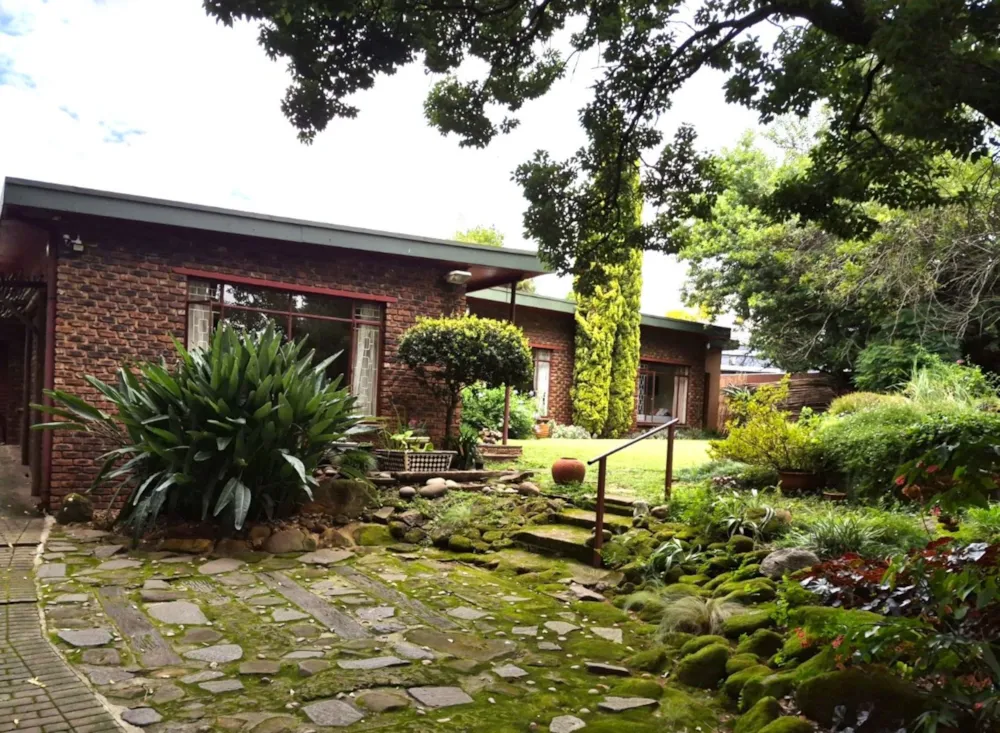 House for sale in Hutten Heights - 1NW1732811