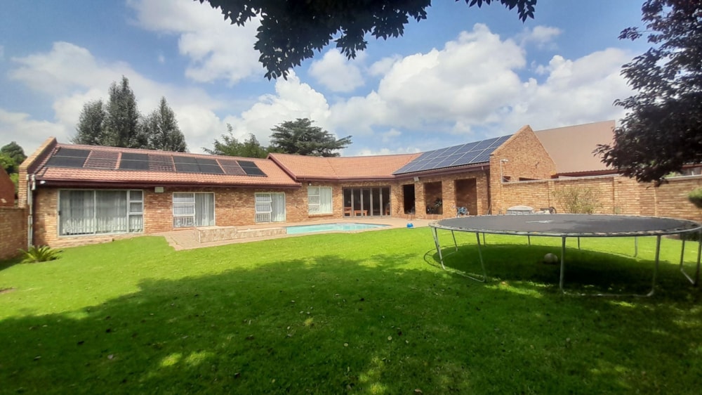 House for sale in Vanderbijlpark SE 4 - 1VT1732821 House for sale in Vanderbijlpark SE 4 - 1VT1732821