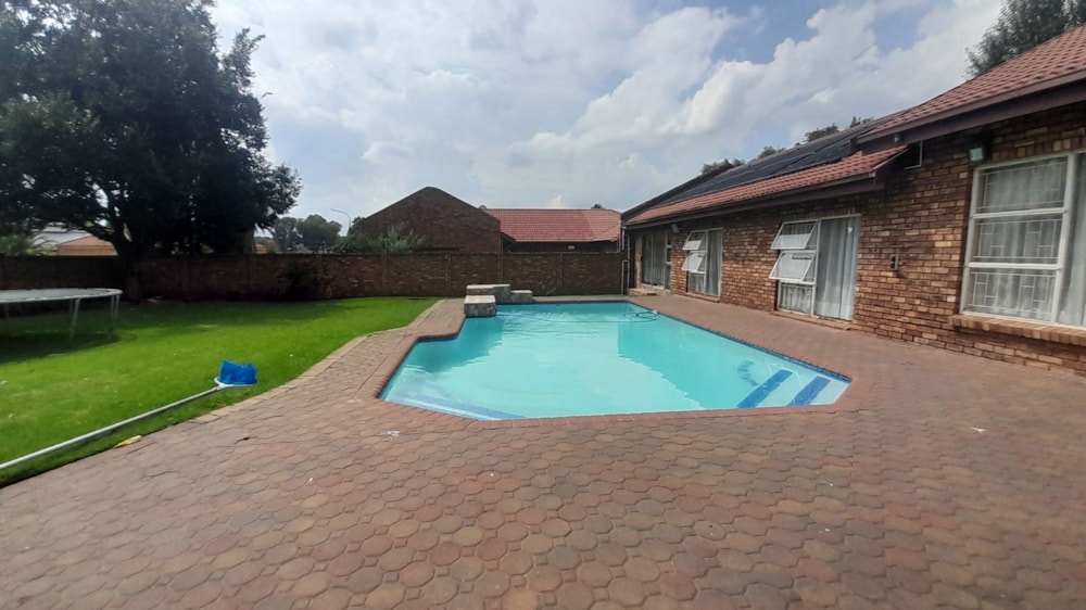 House for sale in Vanderbijlpark SE 4 - 1VT1732821 House for sale in Vanderbijlpark SE 4 - 1VT1732821