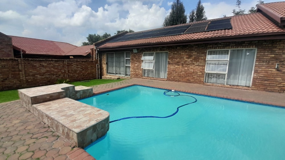 House for sale in Vanderbijlpark SE 4 - 1VT1732821 House for sale in Vanderbijlpark SE 4 - 1VT1732821