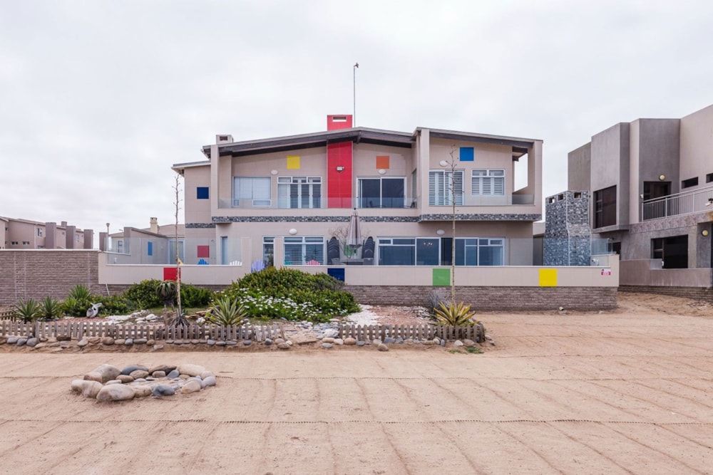 House sold in Mile 4, Namibia - 3NM1738014