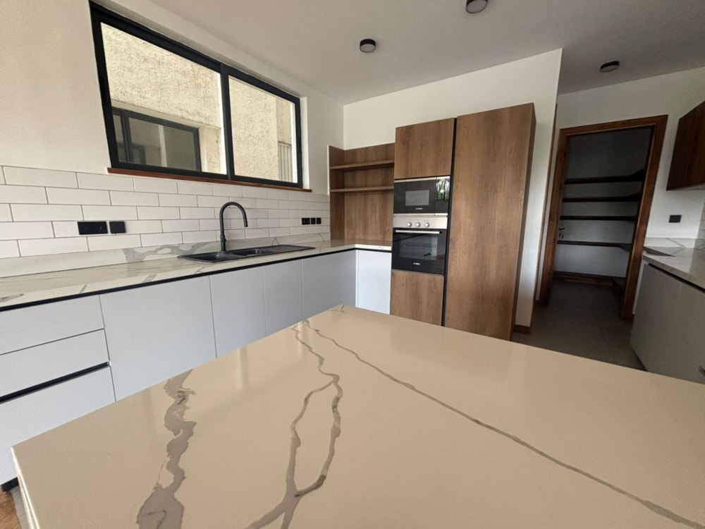 Apartment to rent in Spring Valley, Kenya - 3KE1732853