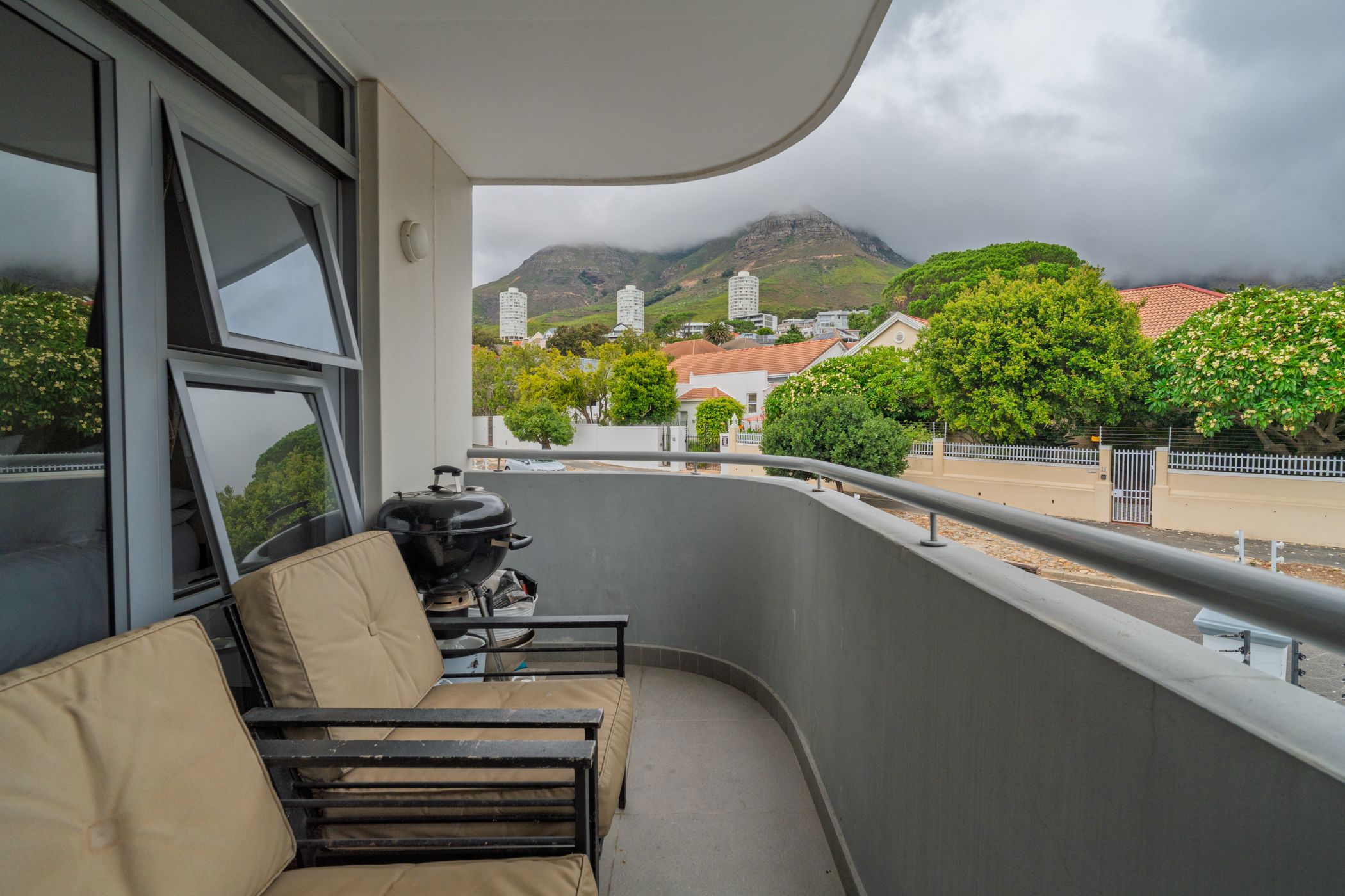 Apartment for sale in Vredehoek - AS1732887