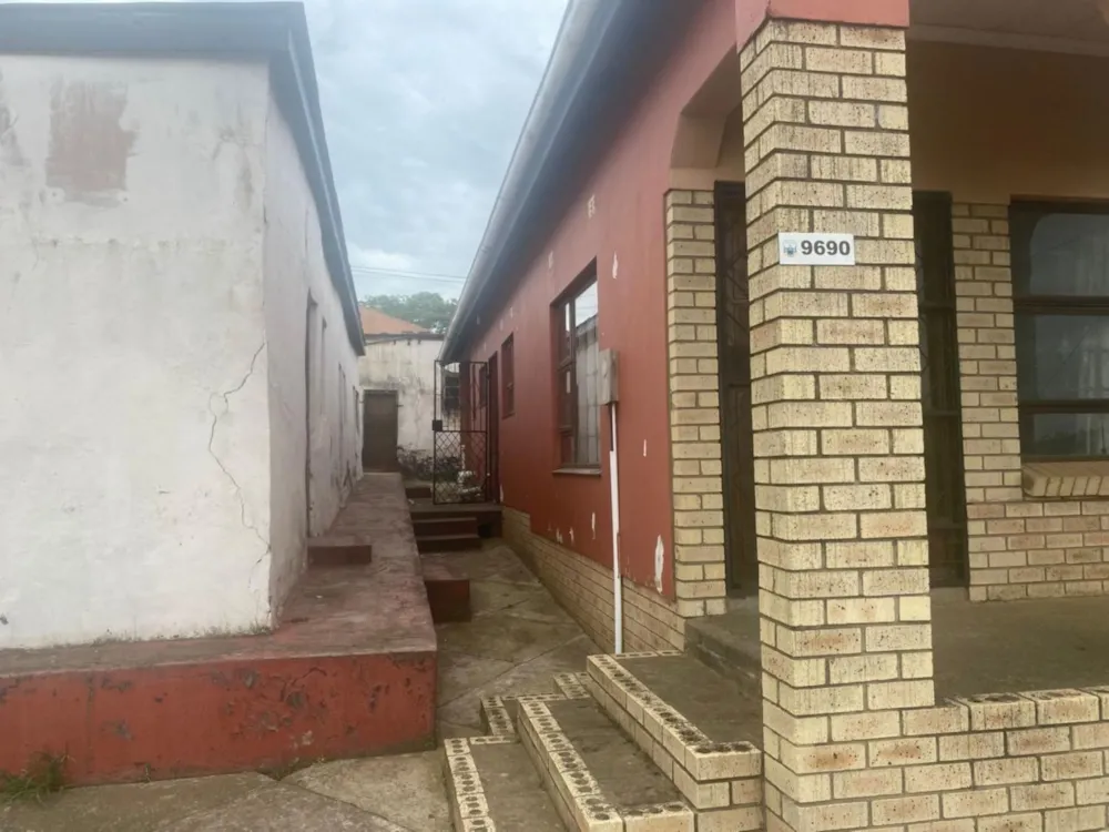 House for sale in Ngangelizwe - 1MH1732923 House for sale in Ngangelizwe - 1MH1732923