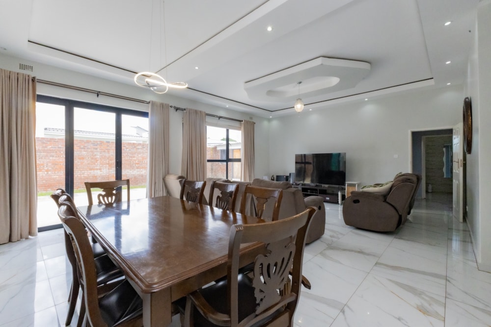 Cluster for sale in Greendale, Zimbabwe - 3ZB1732936