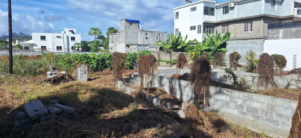 Residential vacant land for sale in Quatre Bornes, Mauritius - MUR1732946