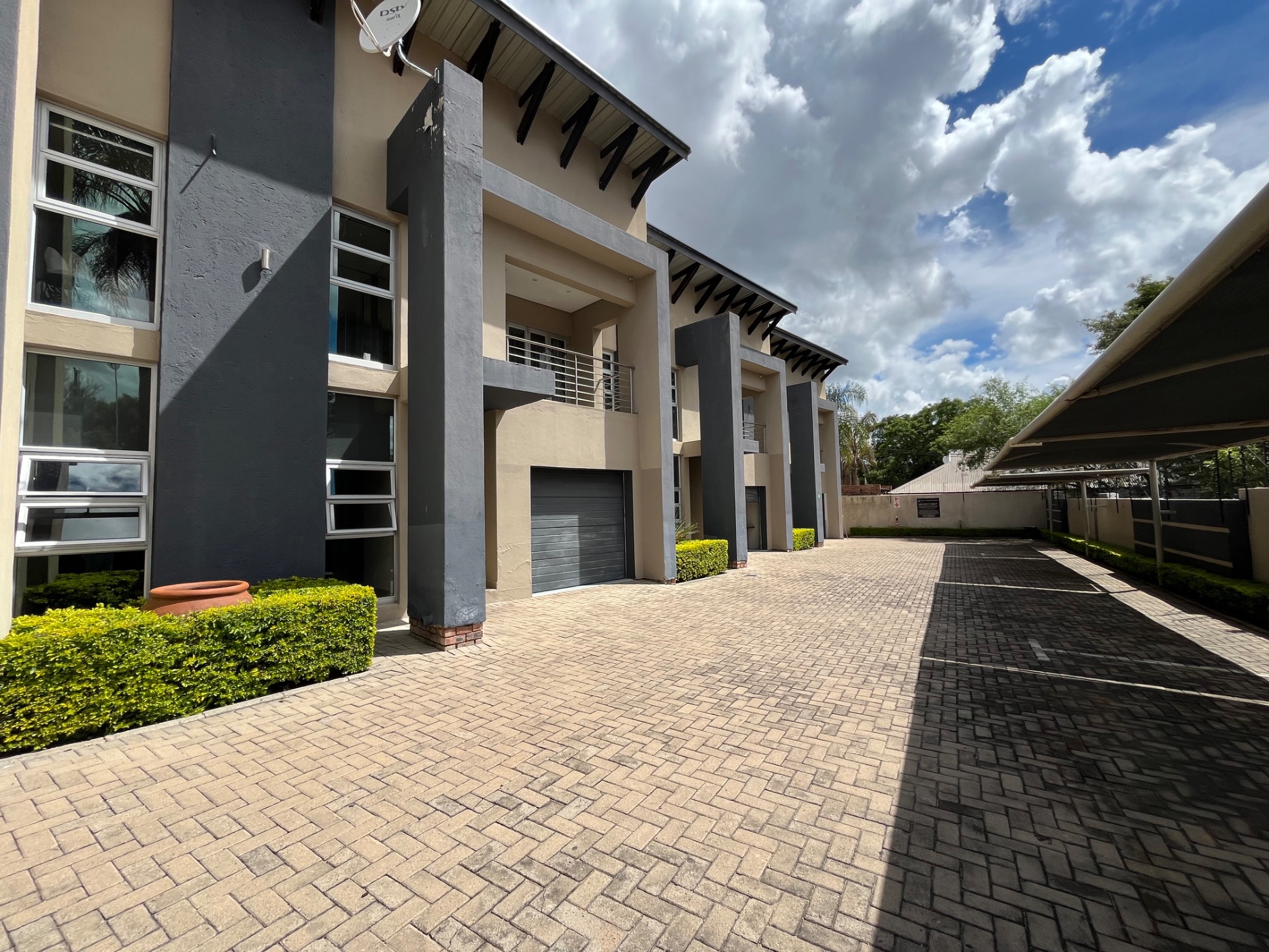 Townhouse to rent in Polokwane Central - 1PS1733027