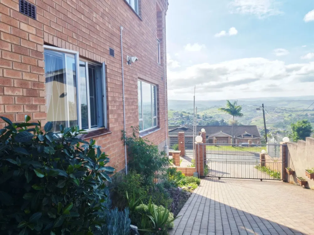 House for sale in Dawncrest, Verulam - 1ND1732986 House for sale in Dawncrest, Verulam - 1ND1732986