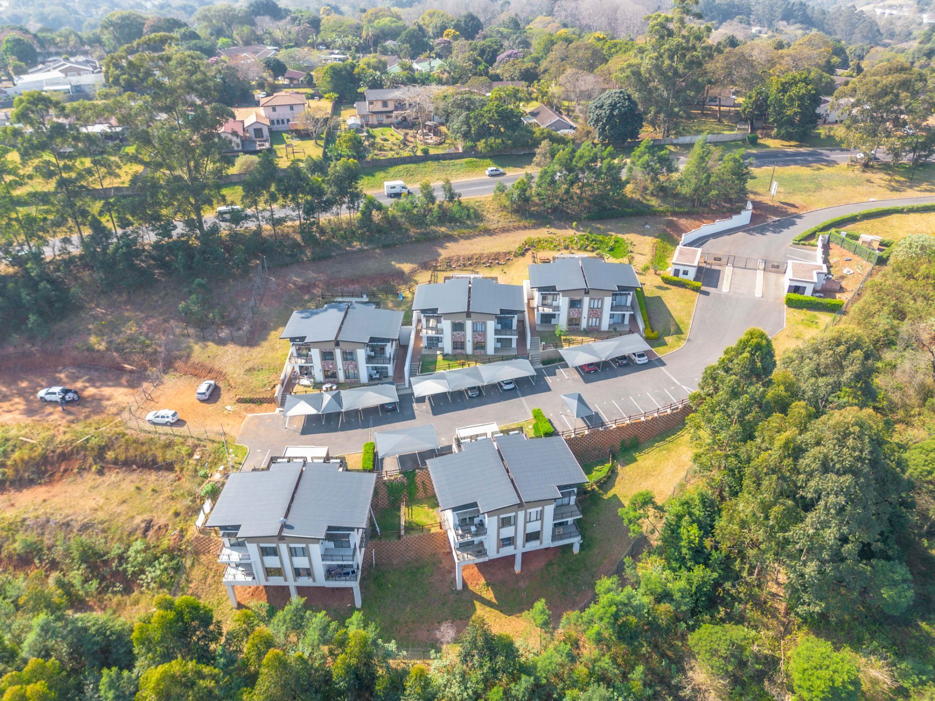 Apartment for sale in Waterfall, Upper Highway - 1KF1732995