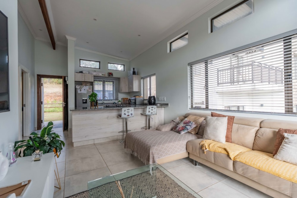 Apartment for sale in Waterfall, Upper Highway - 1KF1732995