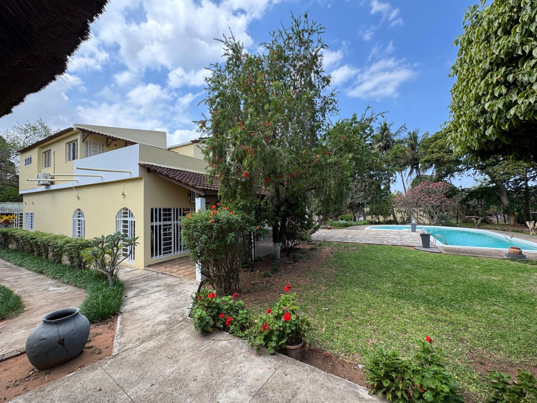 Double-storey house to rent in Matola, Mozambique - 3MQ1733009