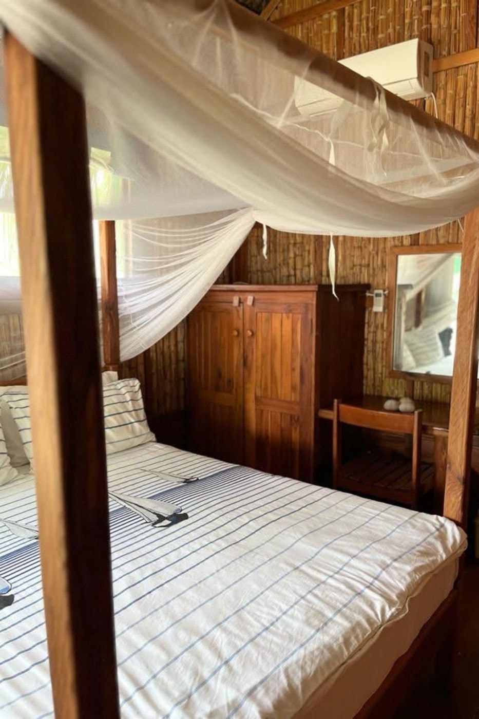 Beachfront villa for sale in Morrumbene, Mozambique - 3MQ1733045