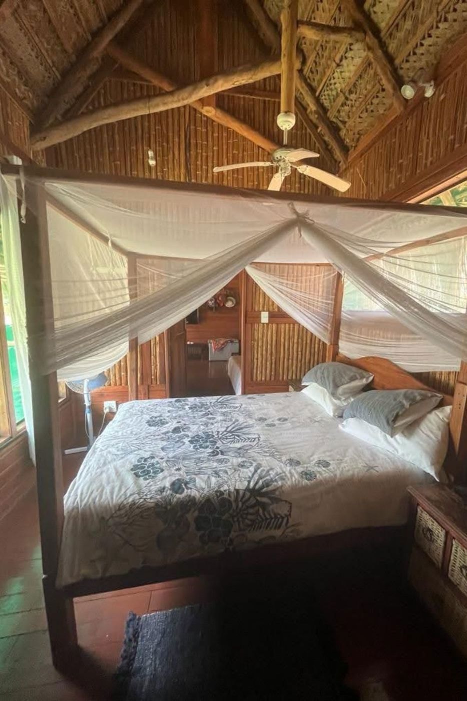 Beachfront villa for sale in Morrumbene, Mozambique - 3MQ1733045