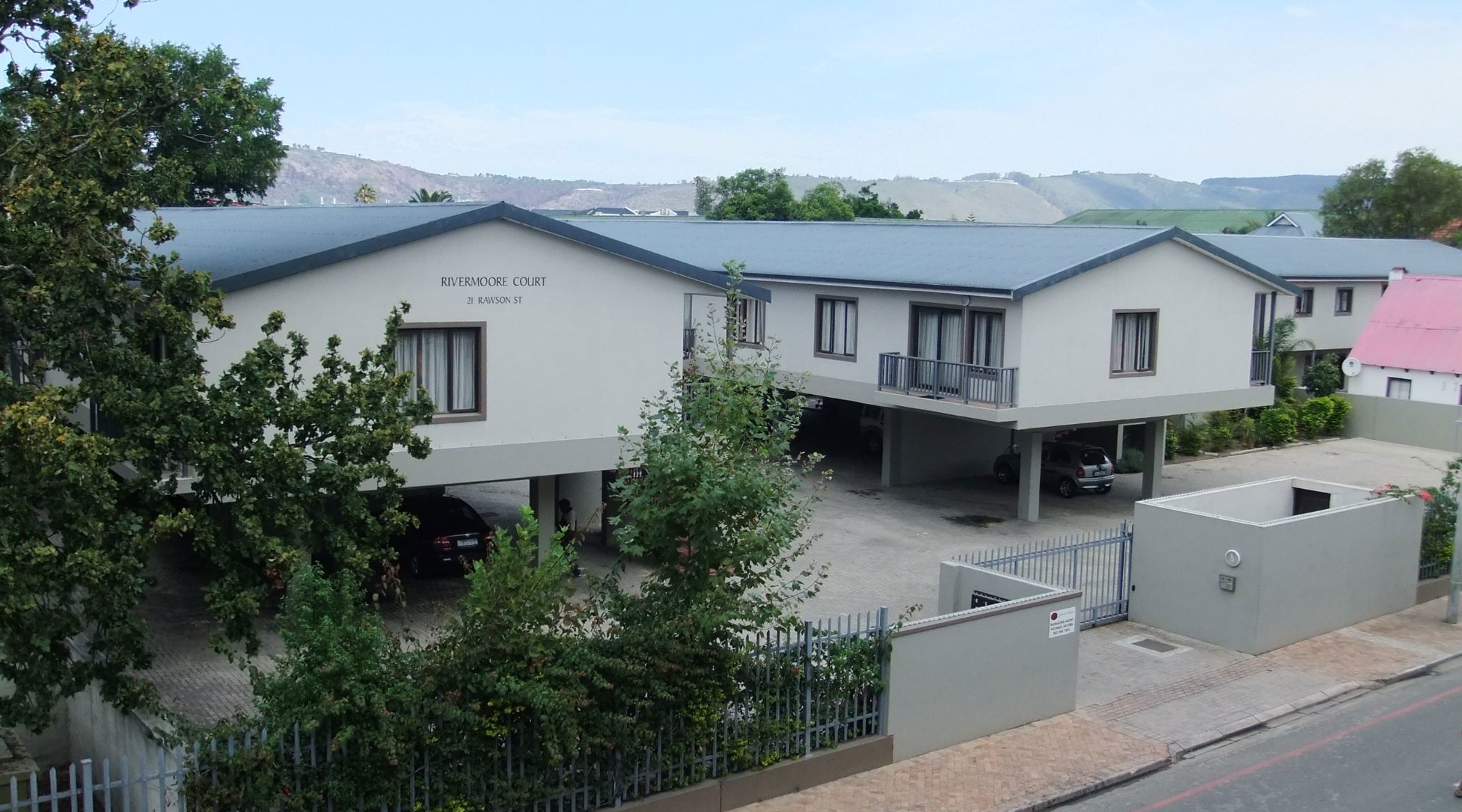 Apartment to rent in Knysna Central - 1KG1733068