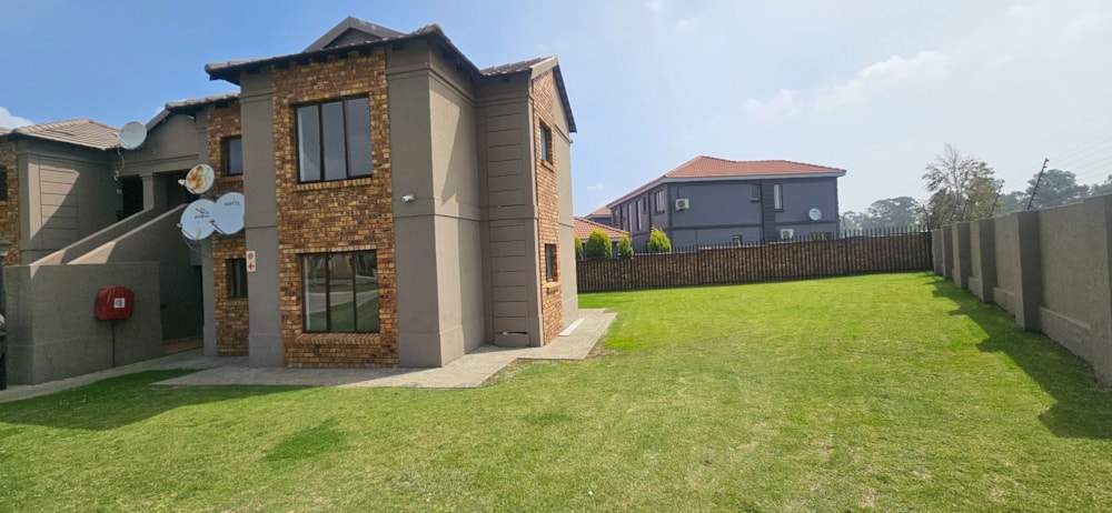 Apartment for sale in Helderwyk Estate - 1BJ1733096 Apartment for sale in Helderwyk Estate - 1BJ1733096