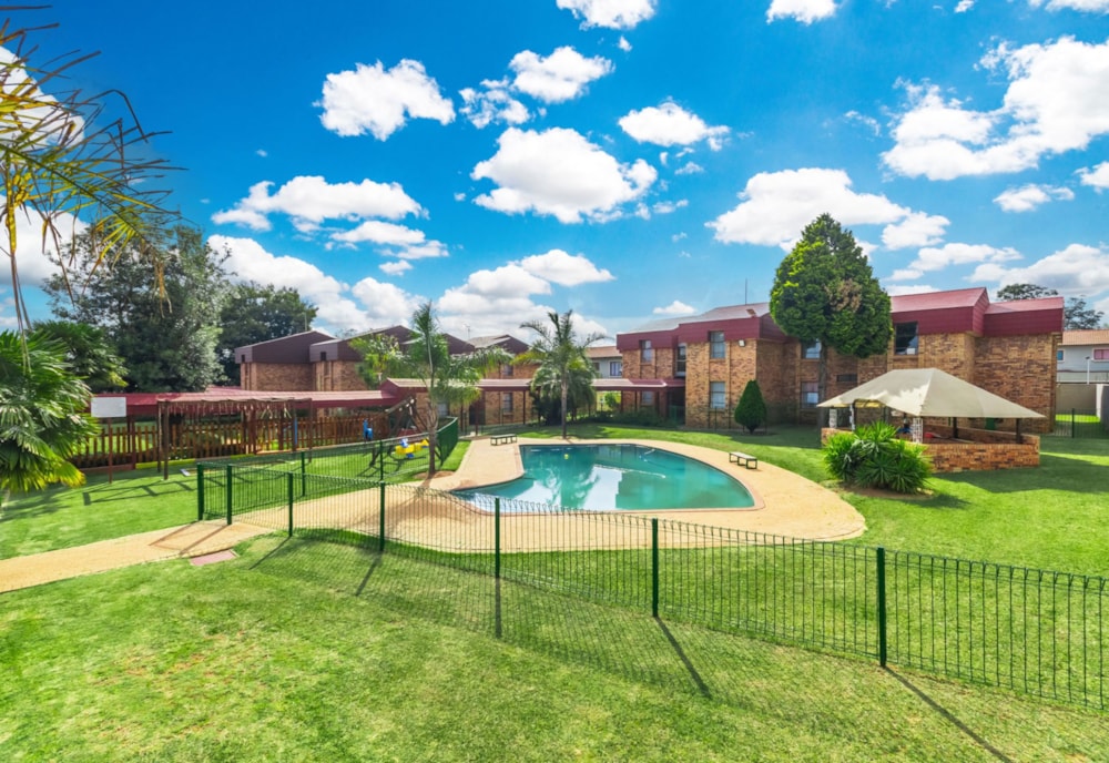 Commercial Building for sale in Greenhills - 1KR1733626 Commercial Building for sale in Greenhills - 1KR1733626