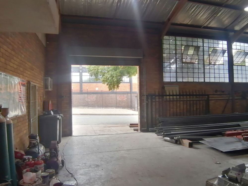 Commercial industrial property to rent in Booysens Reserve - 1GV1734911