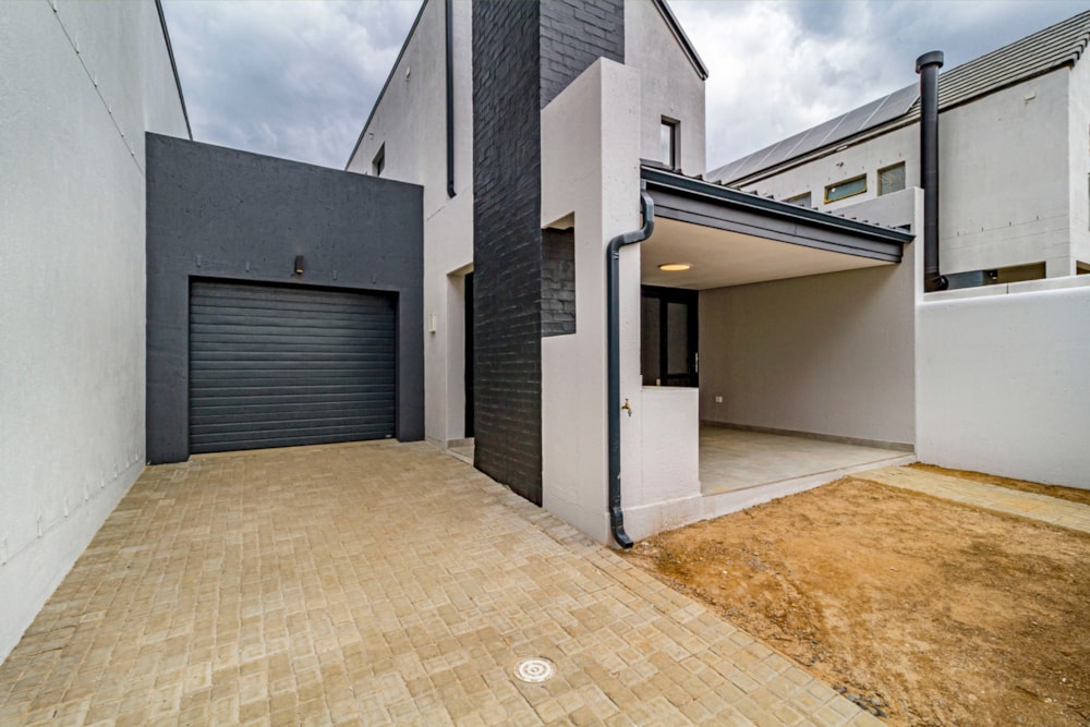 Townhouse to rent in Newinbosch - STL1733237