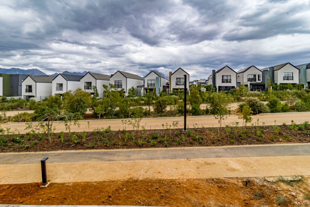 Townhouse to rent in Newinbosch - STL1733237