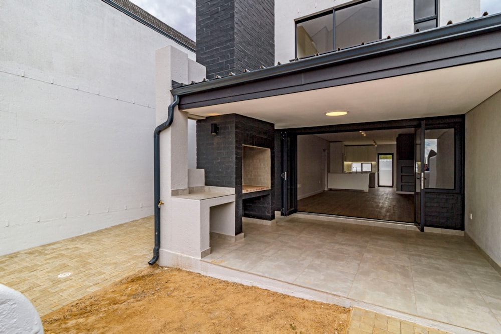 Townhouse to rent in Newinbosch - STL1733237