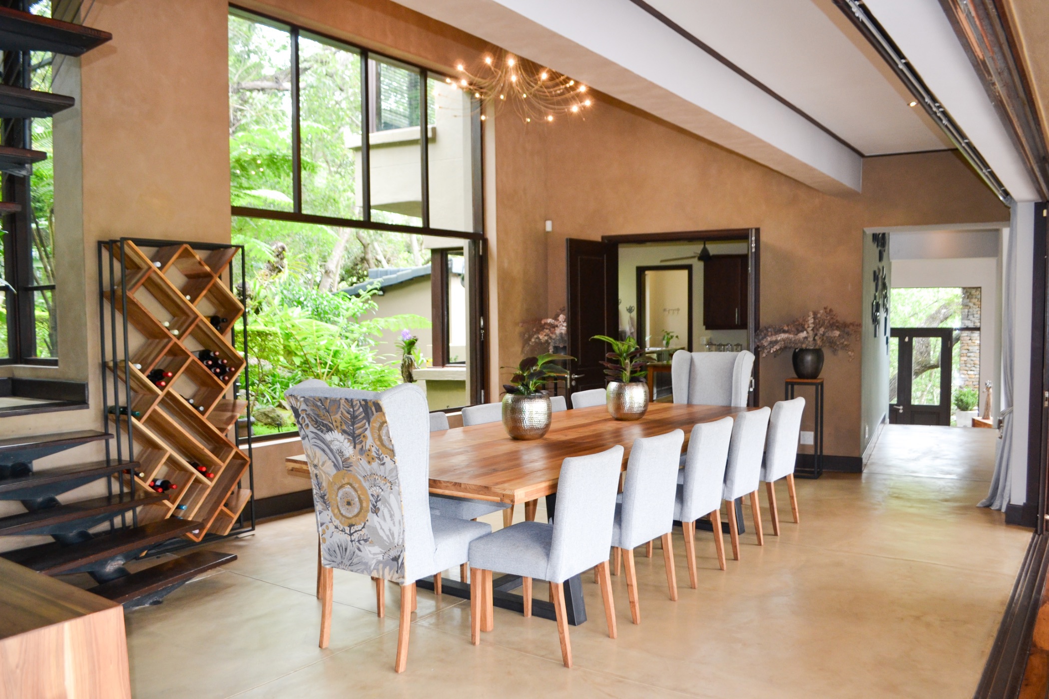 House for sale in Mbombela Ext 5 (Nelspruit Ext 5) - 1NS1733404