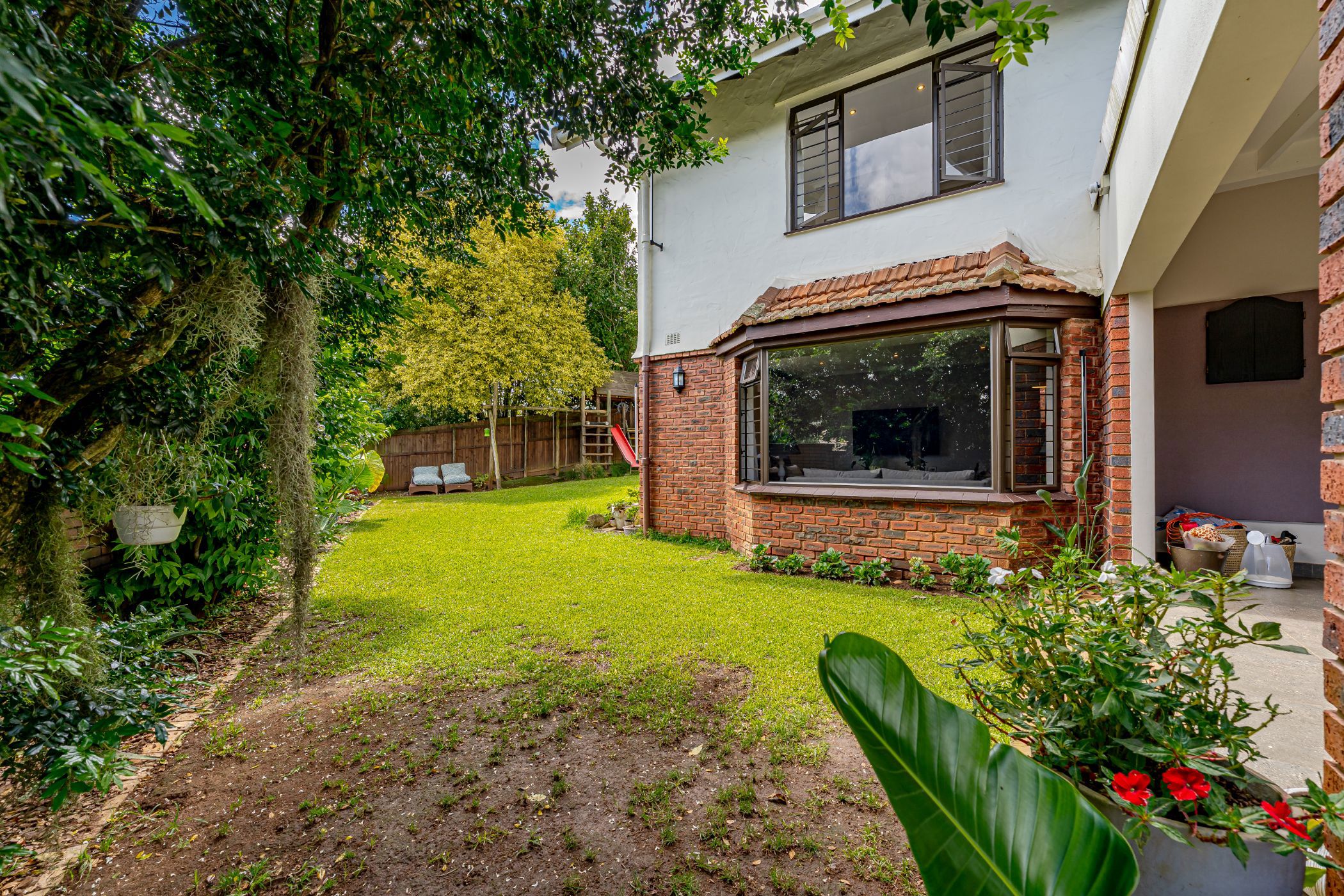 Townhouse to rent in Hillcrest, Upper Highway - 1KF1733288