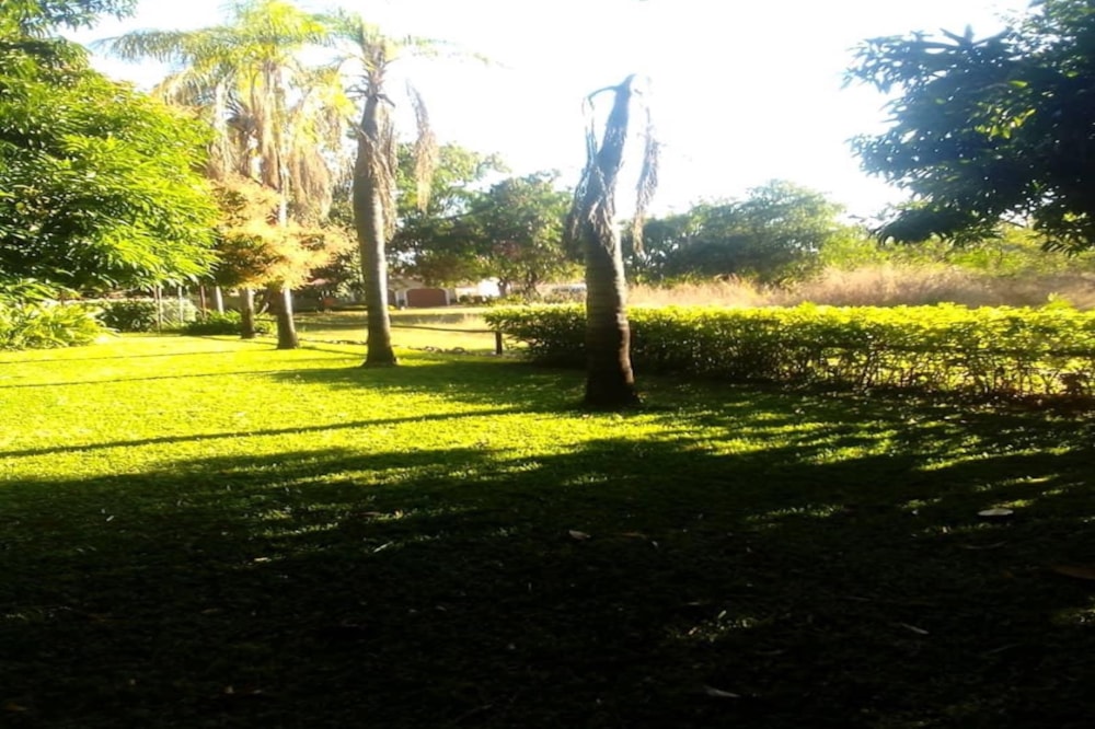 House for sale in Binga, Zimbabwe - 3ZB1733309 House for sale in Binga, Zimbabwe - 3ZB1733309