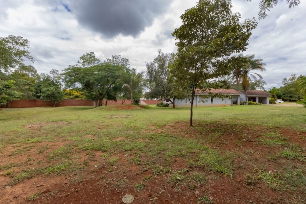 Residential vacant land for sale in Borrowdale, Zimbabwe - 3ZB1733324 Residential vacant land for sale in Borrowdale, Zimbabwe - 3ZB1733324