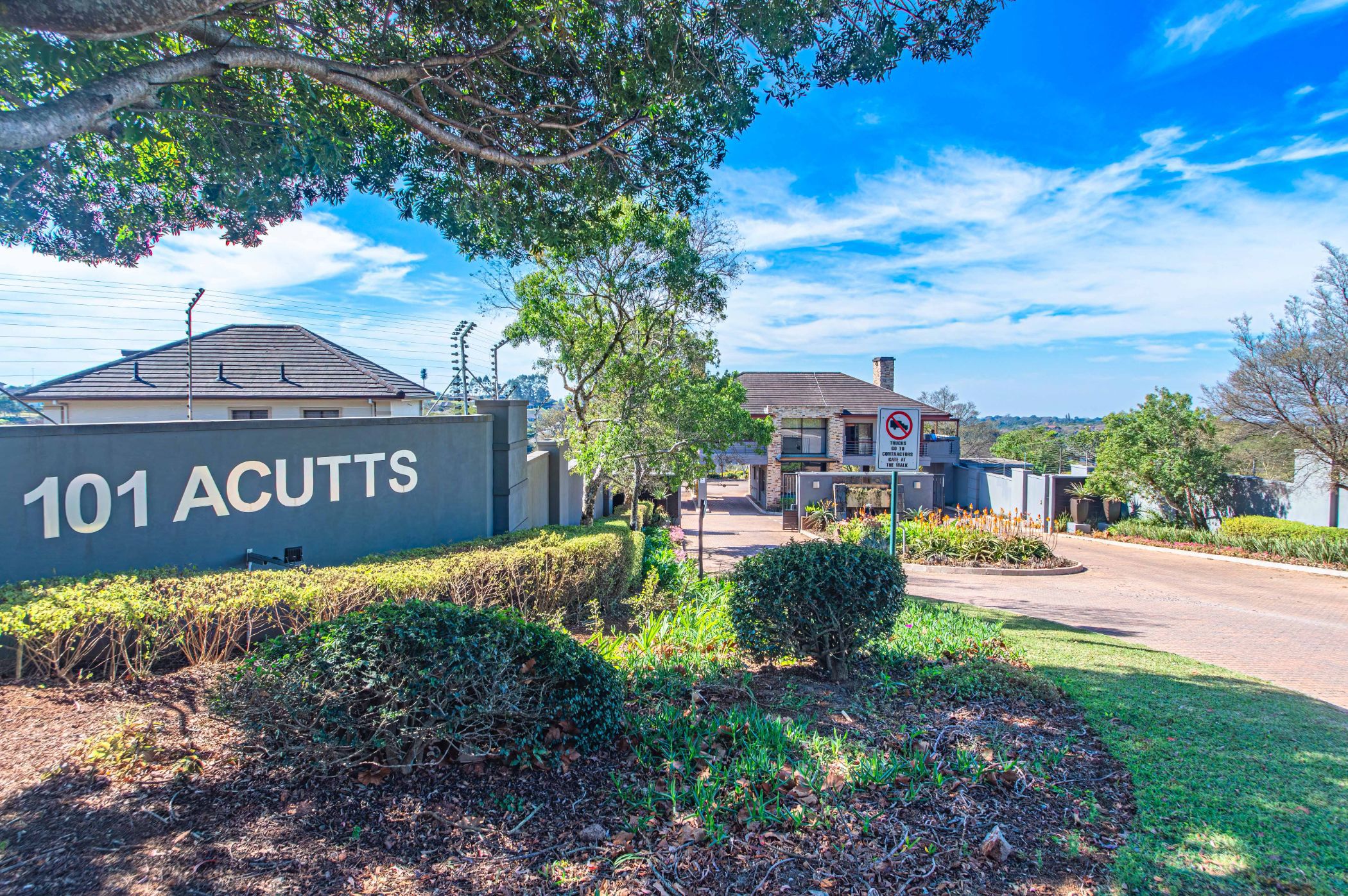 Security estate home for sale in Acutts Estate - 1KF1733345