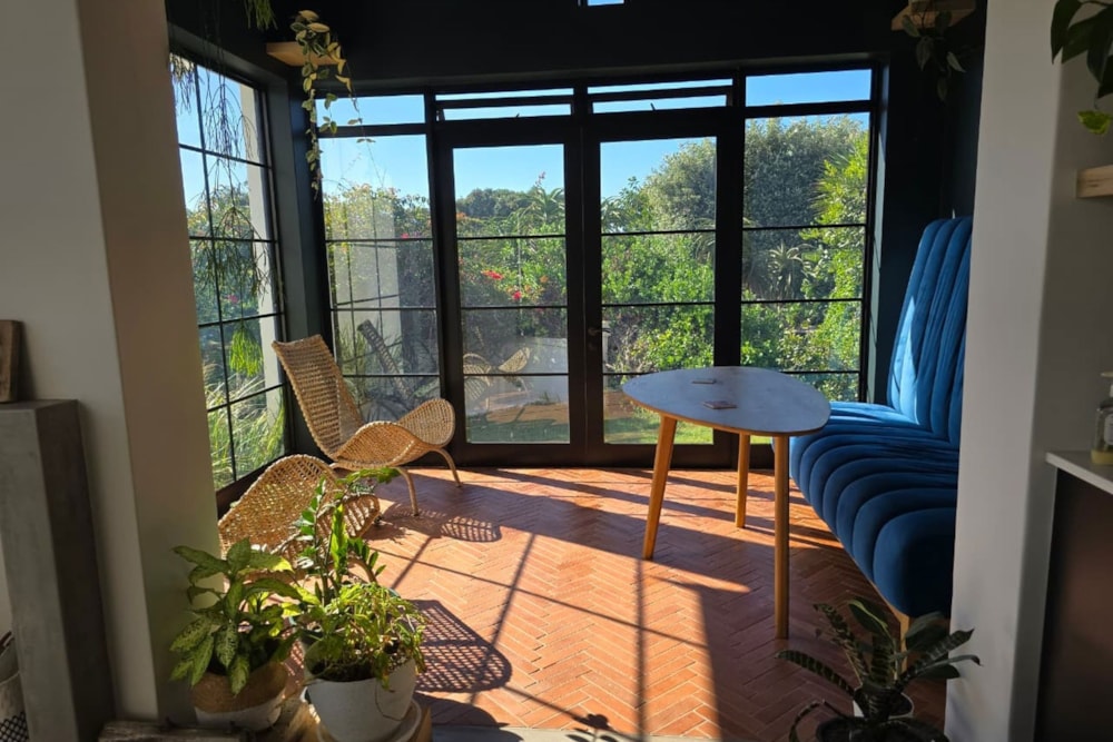 Beachfront villa to rent in Village - 1SA1733840