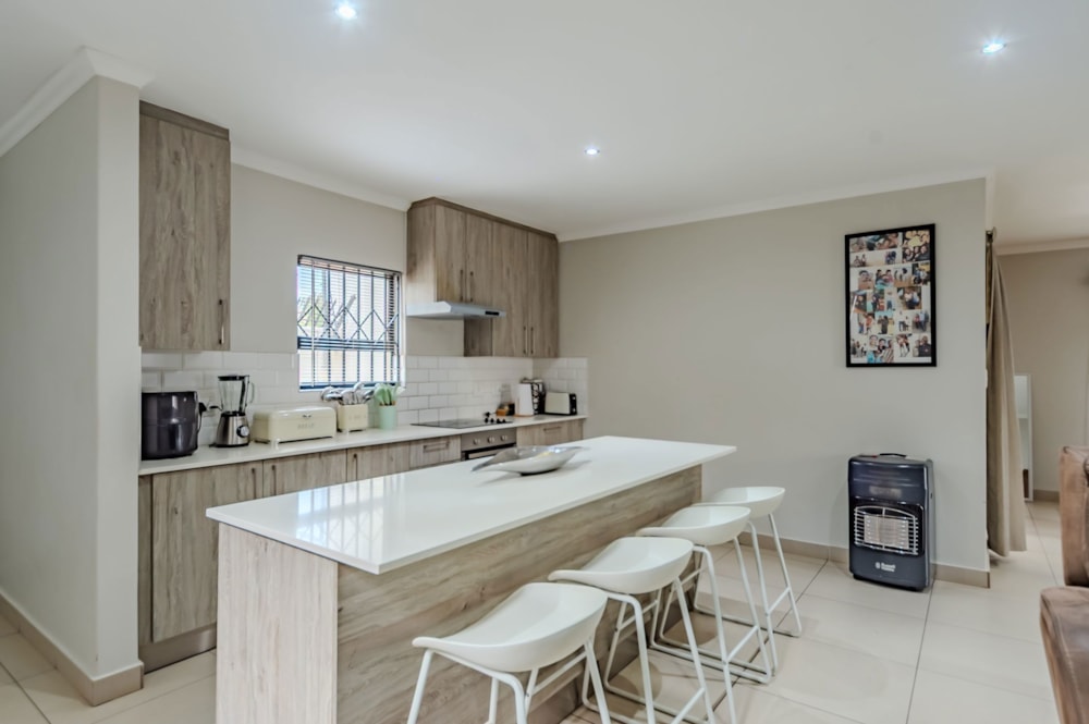 Double-storey house for sale in Celtisdal - CN1733350 Double-storey house for sale in Celtisdal - CN1733350