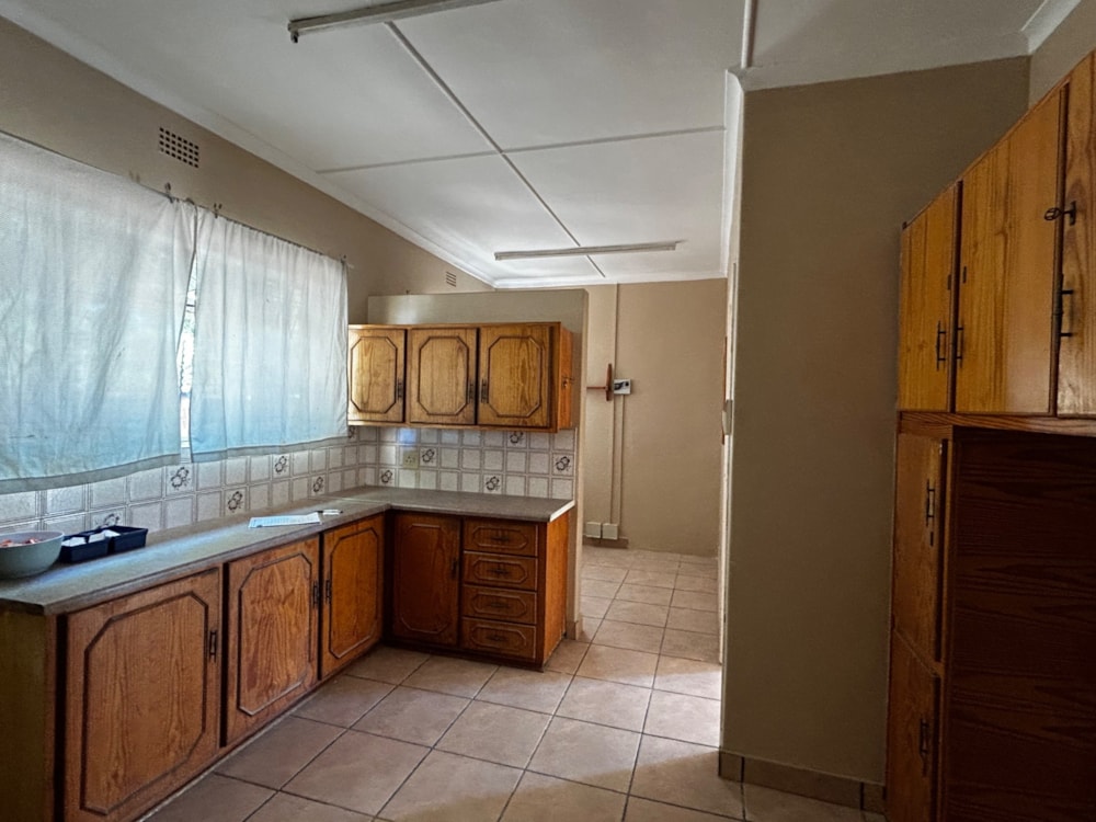 House for sale in Southridge, Kimberley - 1KJ1733382 House for sale in Southridge, Kimberley - 1KJ1733382