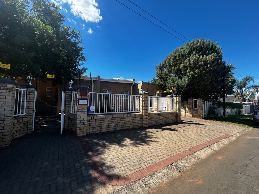 House for sale in Southridge, Kimberley - 1KJ1733382 House for sale in Southridge, Kimberley - 1KJ1733382