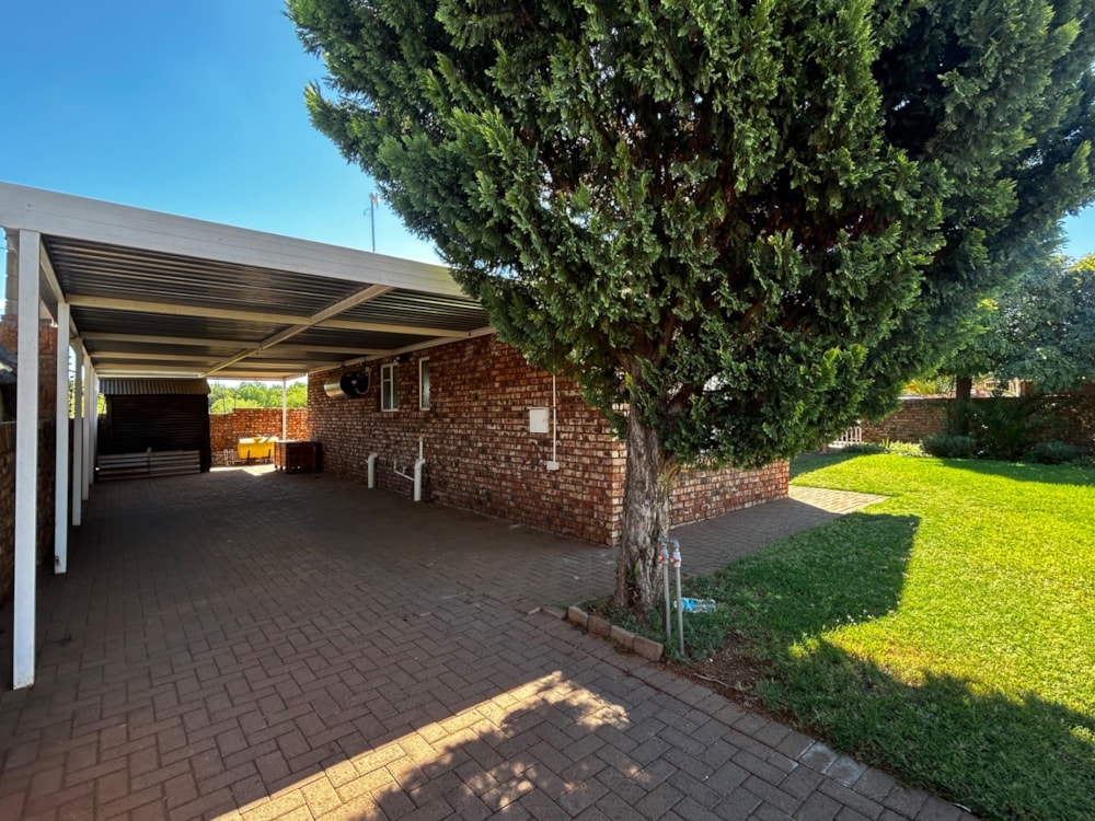 Townhouse for sale in Southridge, Kimberley - 1KJ1733385